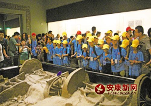 2014年“興安與愛(ài)同行”第四屆“山里孩子看古都”大型公益活動(dòng)